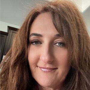 Meet your Posher, Sandy